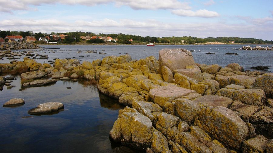 Felsige Küste bei Årsdale auf Bornholm