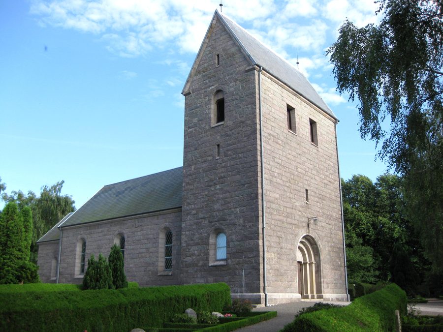 Rø Kirke im Ort Rø auf Bornholm