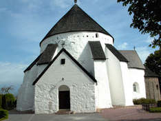 Rundkirche in Österlars (Foto: Rainer Höll)